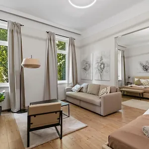  Apartment Stylish Apartment, Next To Schloss Belvedere